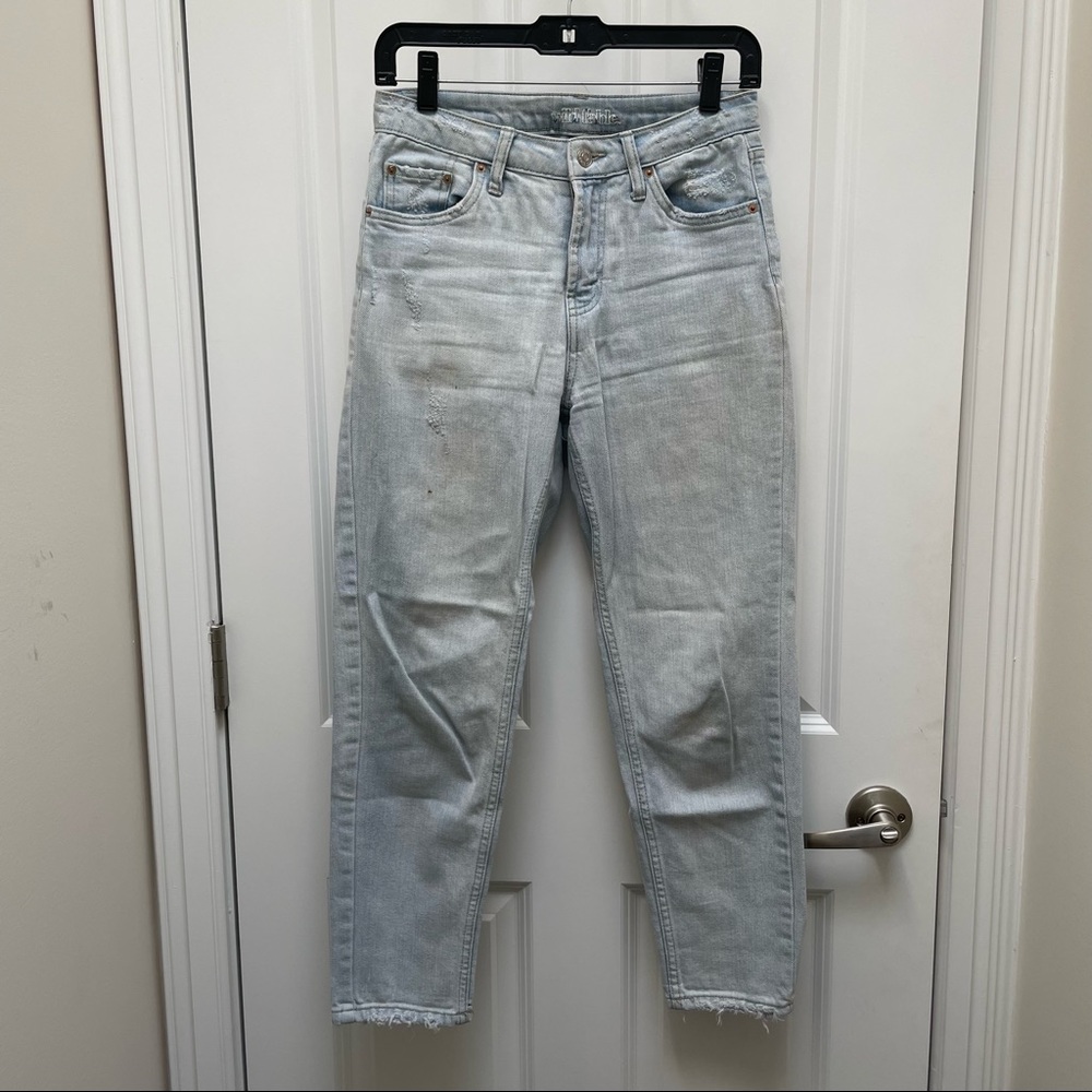 Light wash jeans